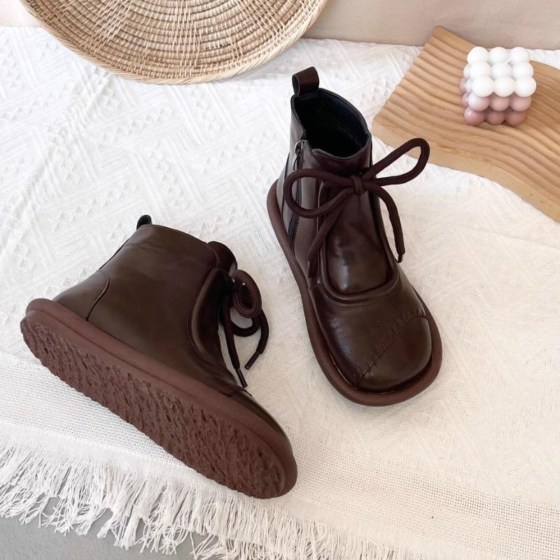 Literary round head cute short women's boots spring and autumn new Martin boots zipper low heel soft sole comfortable short boots tide