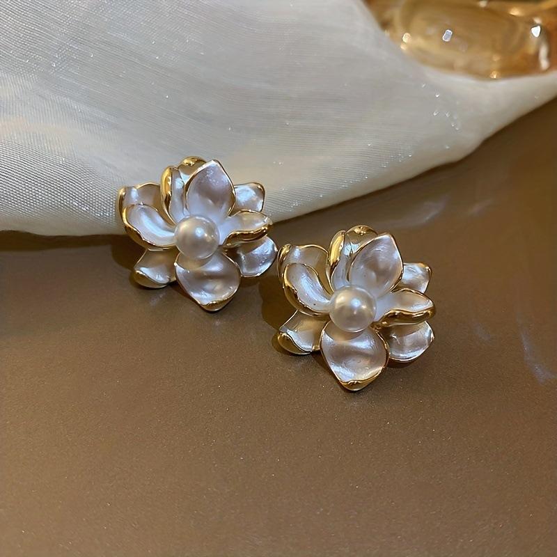 White Enamel Multi-layers Petals Women's Stud Earrings Small Flower Zircon in Middle Design Unusual Earrings Party Ear Zircon