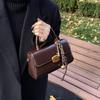Premium retro small bag women's new versatile trend messenger bag fashion portable small square bag