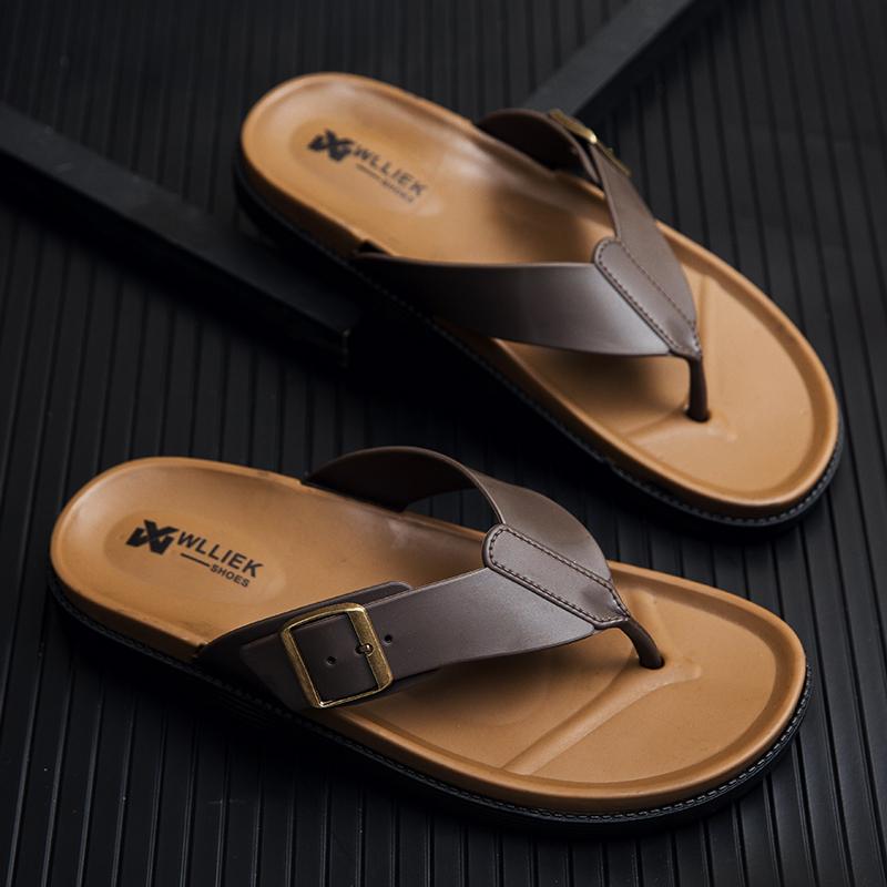 High-End Fashi Men's Sandals Summer Outdoor Slip-On Slippers Casual Beach Shoes Trendy Men's Sandals PVC Material Comfortable