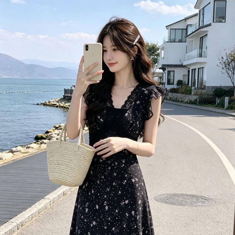 Black Lace Splicing Floral Dress Summer Vacation French Temperament Diagonal Cut Waist Long Dress