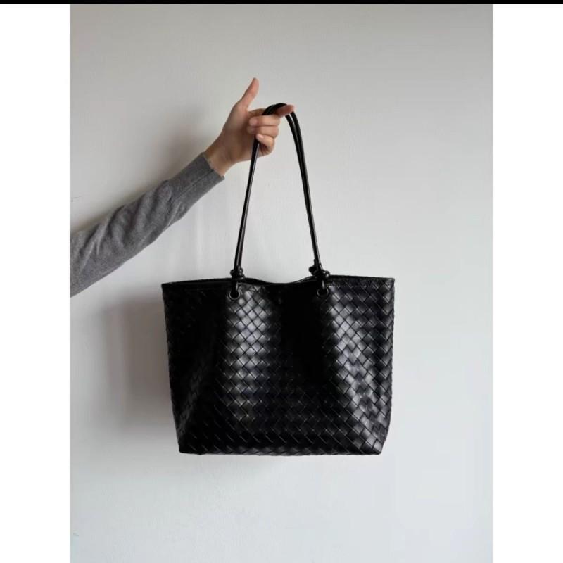 

Lightweight Large-capacity Portable Shoulder Bag Women With High-quality Leather Woven Tote Commuting All-matching Underarm чёрный