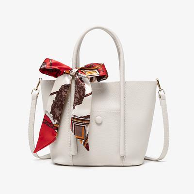 Borsa da Sotto Braccio Donna Foulard di Seta Moda Versatile Grande Capacità Borsa Tote Casual Morbida Pelle Borsa a Spalla da Pendolare Donna