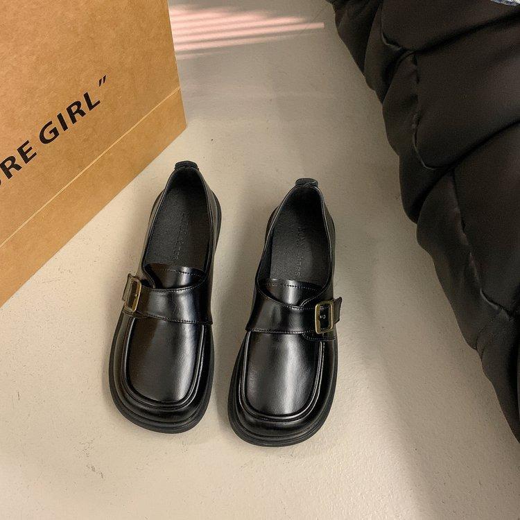 

Британский стиль лоферы на плоской подошве из маленькой кожи женские 2025 весна и осень новая обувь для通勤 на одной педали белые лоферы туфли 40 чёрный