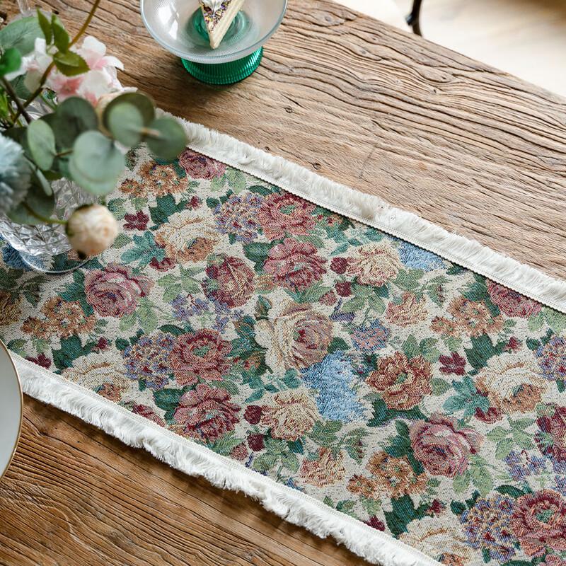 Jacquard Tassel Dining Table Runner