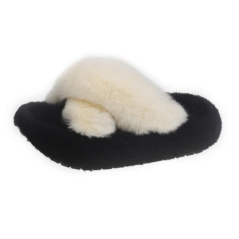 Internetskändis korsbandade fluffiga tofflor damer bär 2025 höst och vinter nya tjocka sulade höjande halkfria plysch bomullstofflor