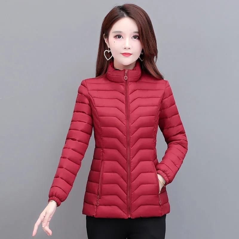 Women's New Cotton-padded Clothes Are Light and Warm In Winter, Small Cotton-padded Jackets, Large Size, Slim and Thin Short Cotton-padded Clothes.