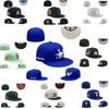 Yankees Major League Baseball Logo47Embroidered curved brim hat for large head circumference, men's summer sports fishing quick-dry hat