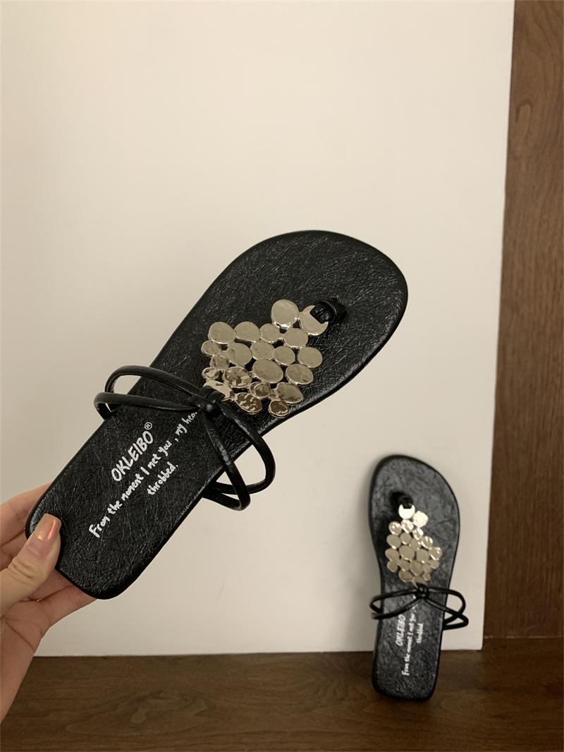 

Супер яркие классные тапочки с клипсами в этническом стиле для женщин, новый летний наряд с шлепанцами и сандалиями на плоской подошве 40