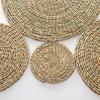 Table Placemat Wear-resistant Handwoven Cattail Grass Placemat Heat Resistant Table Mat for Home Decoration