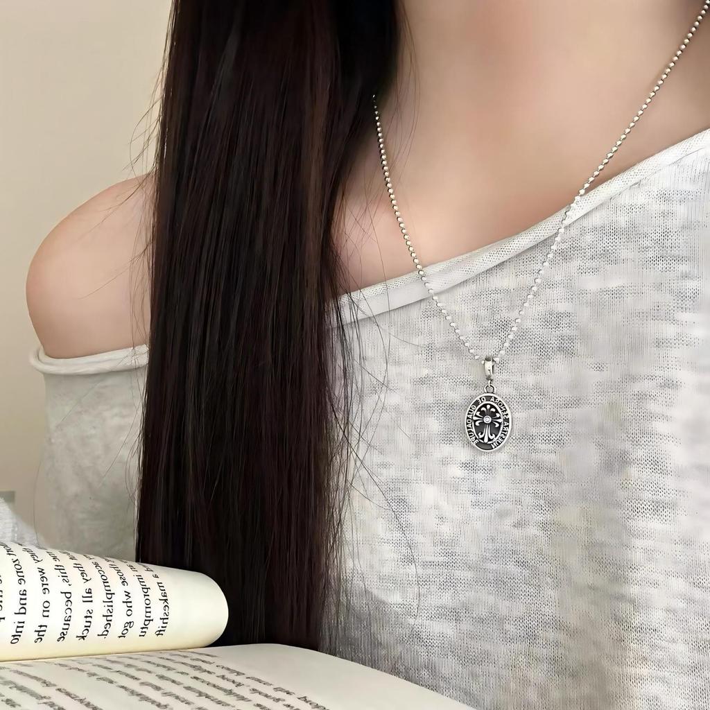 S925 Sterling Silber Unsere Liebe Frau von Guadalupe Ovaler Anhänger - Vintage Religiöses Trendiges Modeaccessoire für Damen