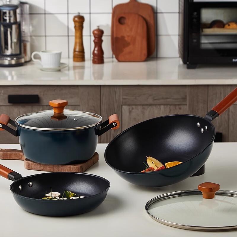 LocknLock Azure Fine Iron Non-stick Cookware Set
