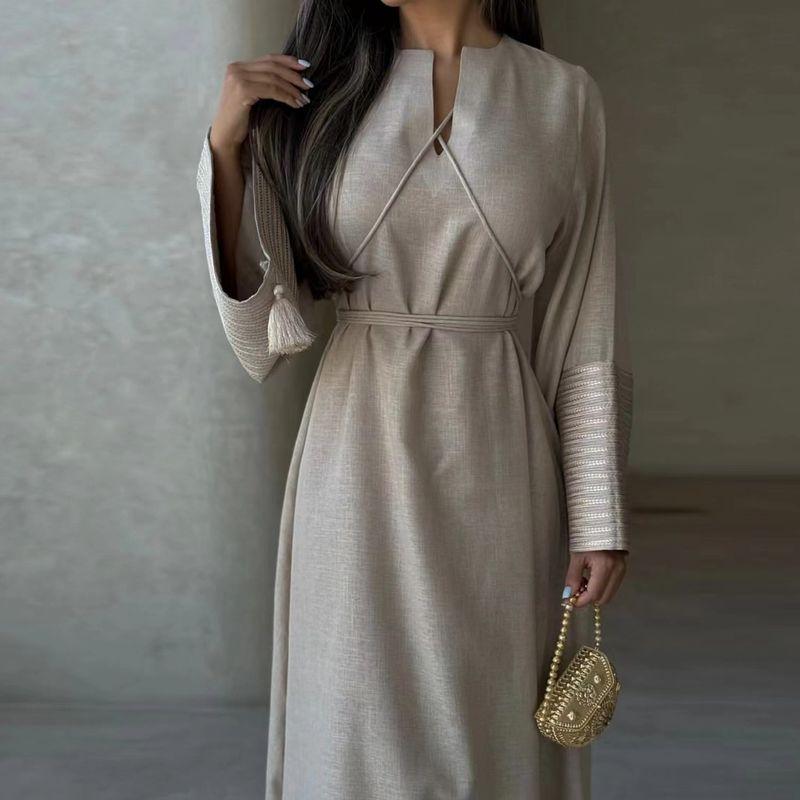 

New Middle East Fashion V-neck Embroidered Elegant Robe Dress V-Neck Embroidered Dress Taro color L