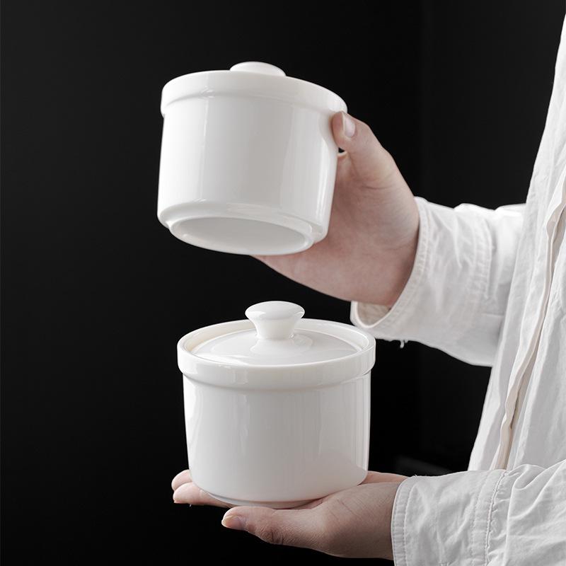 Dehua Weißporzellan Schmortopf 330ml - Glatte Keramik Suppenschüssel mit Deckel für nahrhafte Mahlzeiten.