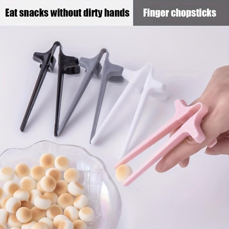 Creative Finger Food Clip Lazy Helper Chopsticks Game Playing Snacks No Mess Hand Chopsticks Finger Sleeve Food Clip