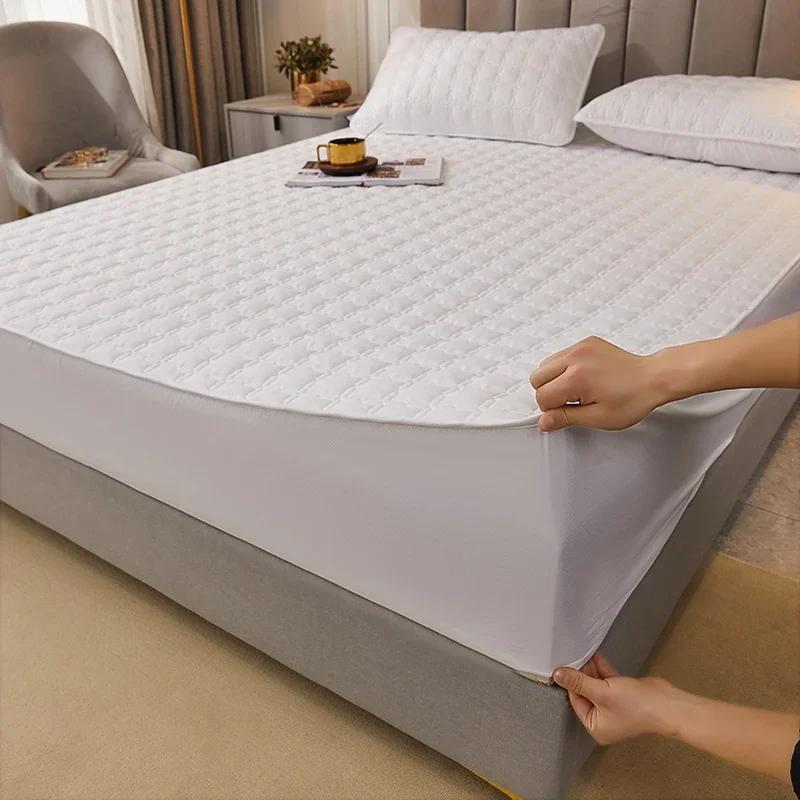 Breathable and Anti-Bacterial Mattress Topper with Air-Permeable Bed Pad for a Comfortable Night's Sleep