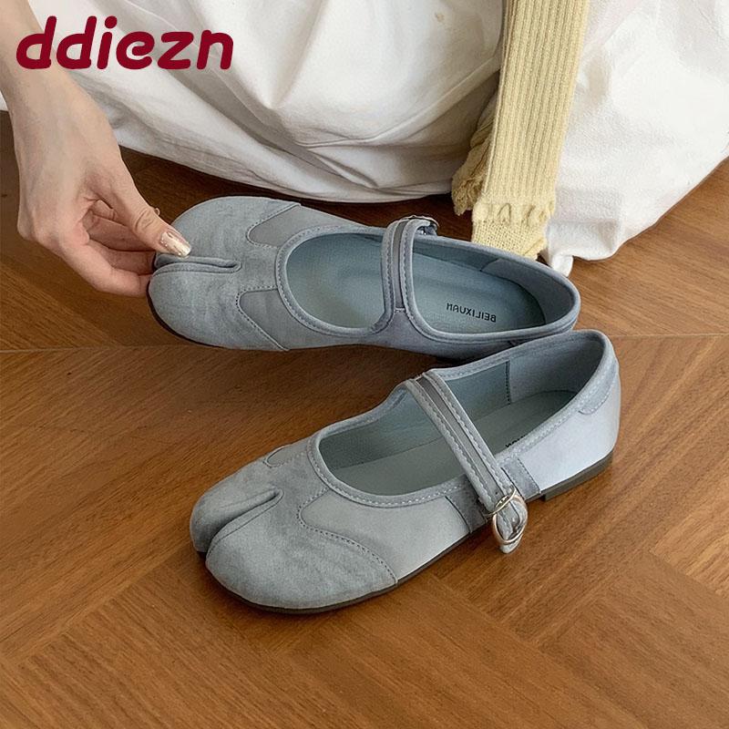 Fashion Fashion Buckle Strap Women Mary Janes Flats Shoes Luxury Female Shallow Footwear Strange Toe Ladies Flats Shoes lady