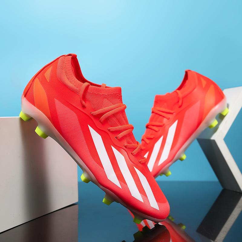 Short nail training football shoes Low top leather surface Long broken nail football sports shoes Low top youth sneakers Large size