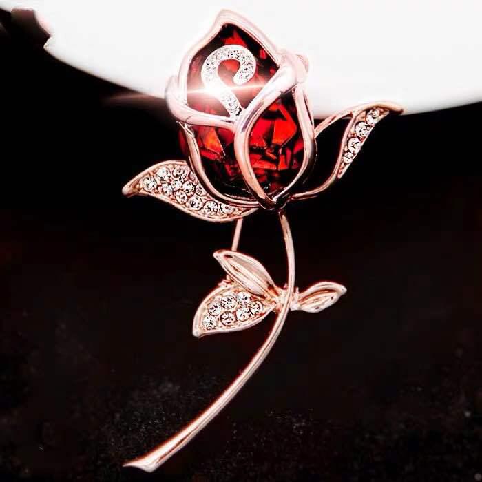 High-Grade Pearl Flower Brooch Scarf Pin for Women and Men