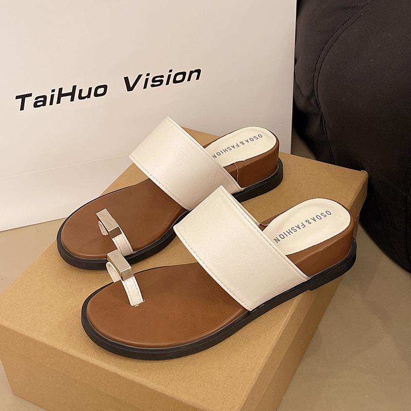 

Slippers women s summer wear new fashion rhinestone word flat bottom beach cool slippers women 35