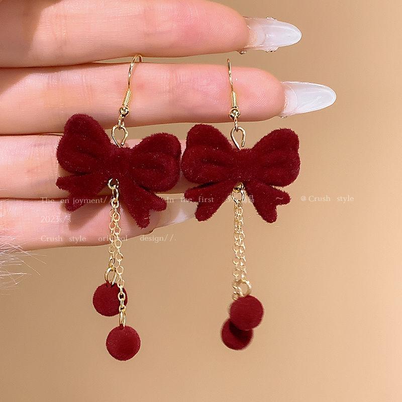 2024 D Retro Wine Red Velvet Rose Pearl Earrings: Hong Kong Style, Autumn/Winter Trend