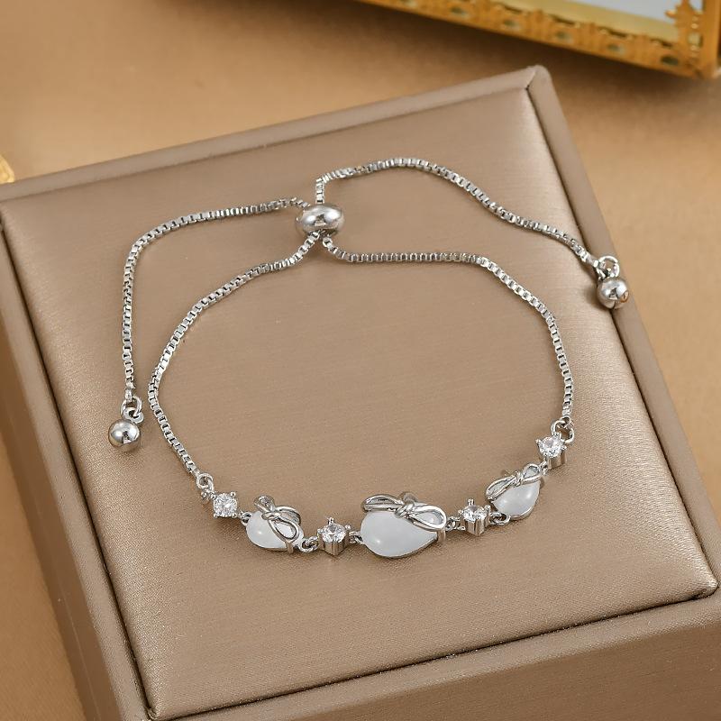 Women's Bracelets, Adjustable Length Bracelets, Niche High-end Bow-shaped Bracelets Exquisite Light Luxury Girls' Party Birthday Jewelry Gifts