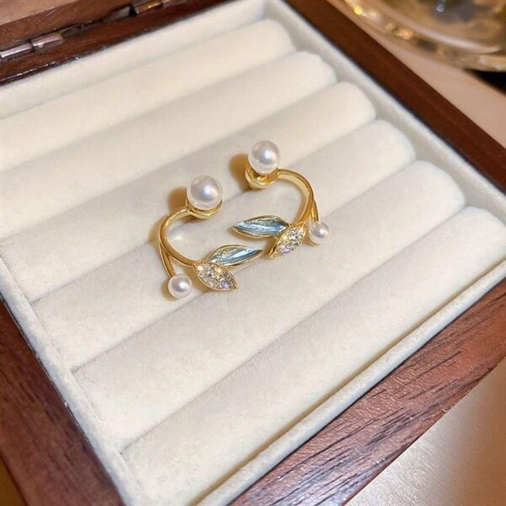 Exquisite Korean Style Earrings Tulip Rhinestone Jewelry Pearl Stud Earrings Women Zinc Zinc Alloy Earrings