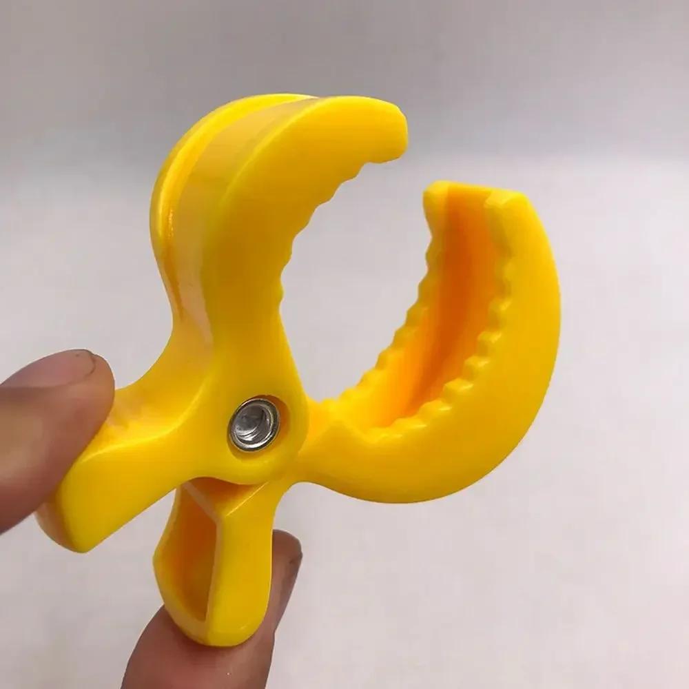 2pcs Baby Stroller Clamp Alligator Clip Pram Peg Portable Stroller Hook Baby Car Seat Toddler Baby Stroller Accessories