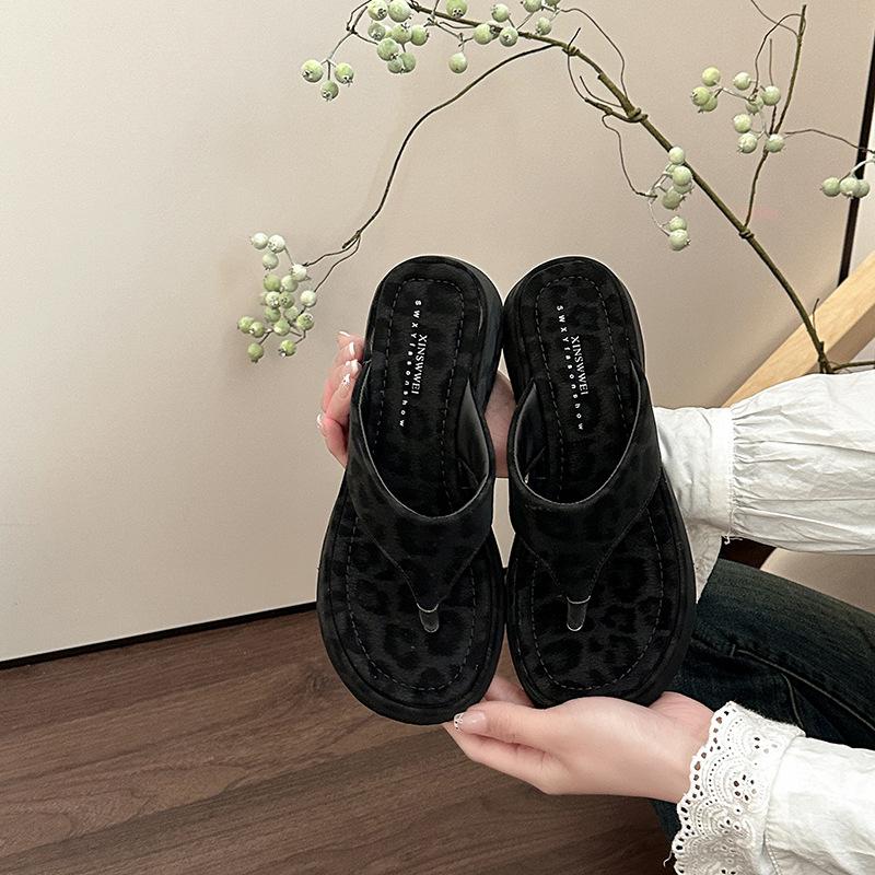 Fashion 2025 Summer Platform Wedges Woman Clip Toe Slippers Fashion Thick Bottom High Heels Party Slides Shoes