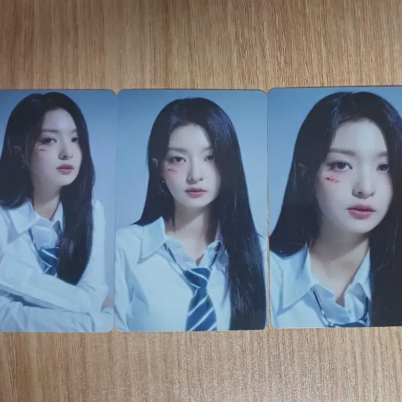 Fromis9 Lee Na Kyung Momentica Photocard Set