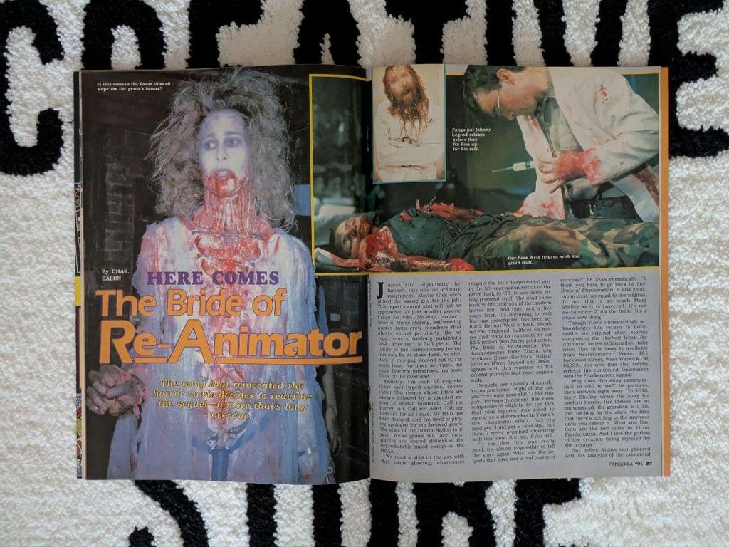 [USED] 1990 US edition of Fangoria "Dripping Dead 2" autographed FANGORIA