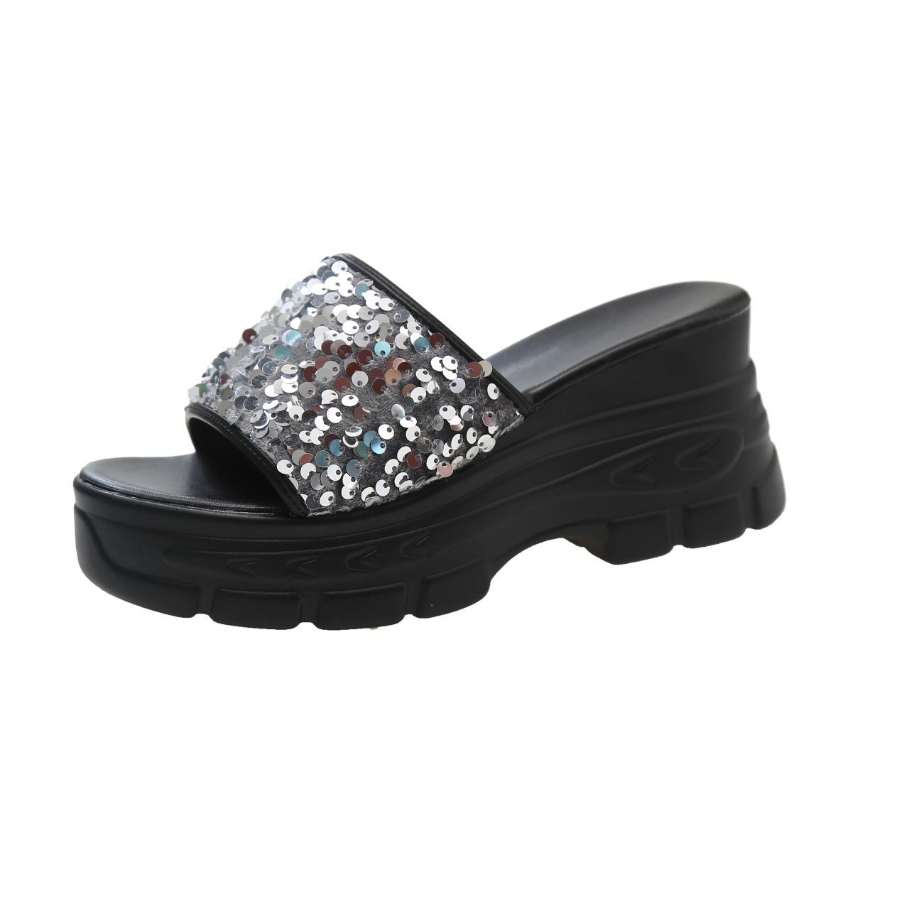 

Тапочки на танкетке женские летние импортные новые с юбкой классные тапочки универсальные толстые тапочки с пайетками 41