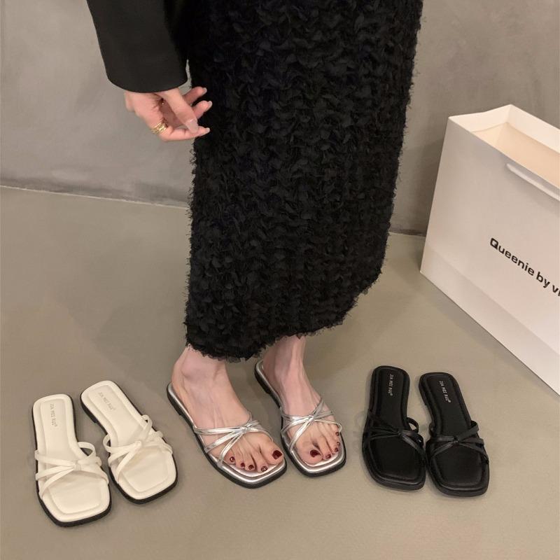 Fashion Hot Selling Women's Flat Slippers 2025 Summer Square Open Toe Anti-Slip Shoes Fashion Beach Slippers Women's Shoes  De Mujer
