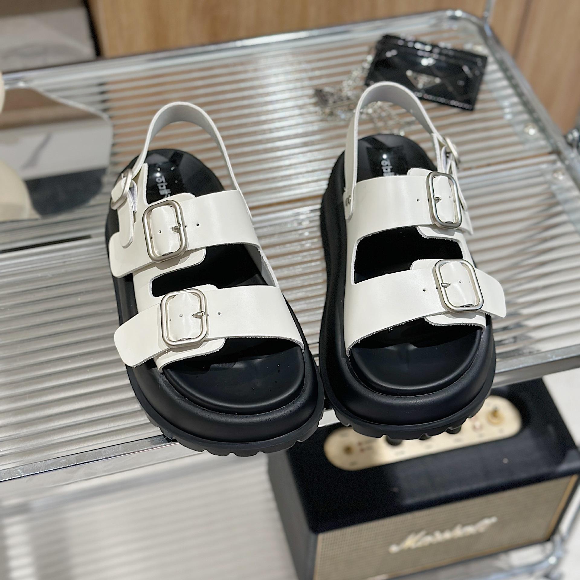 

Летние женские сандалии модные металлические украшения дамские элегантные гладиаторские туфли на платформе сандалии на плоской подошве 39 белый