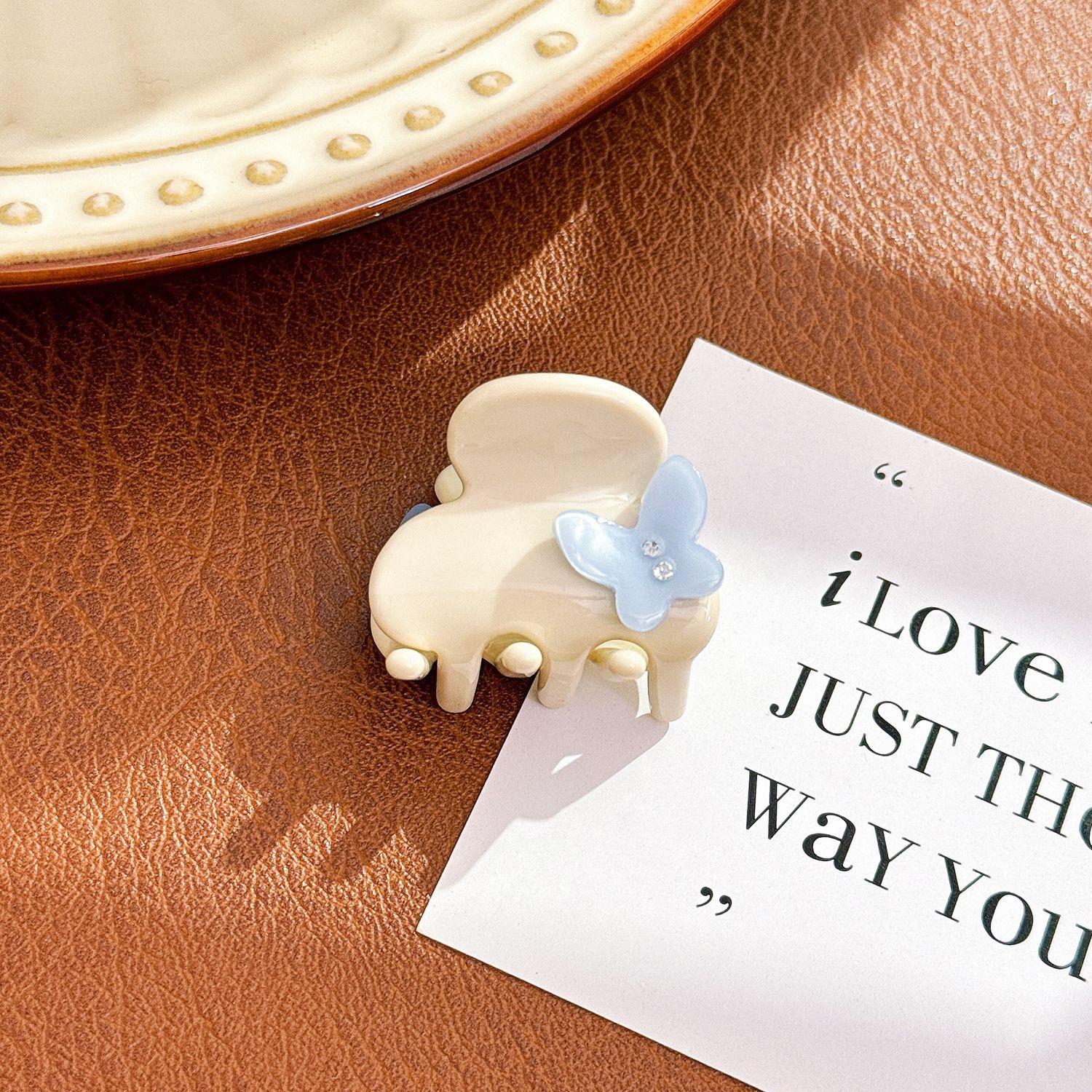 

White Soft Stylish Butterfly And Floral Hairpin For Effortless Halfup Hairstyles Cream Butterfly