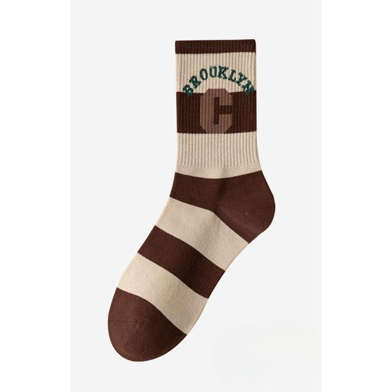 Women's Spring and Summer Versatile Socks, Anti-pilling Mid-calf Socks, Breathable Sports Cotton Socks, Boneless Seam Letter Socks
