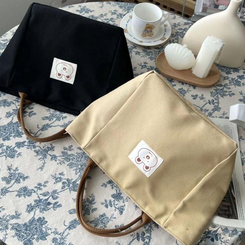 Women'S Japanese Canvas Handheld Cartoon Bear Patch Pattern Zipper Closure Large Capacity Simple Full Set Lunch Bag
