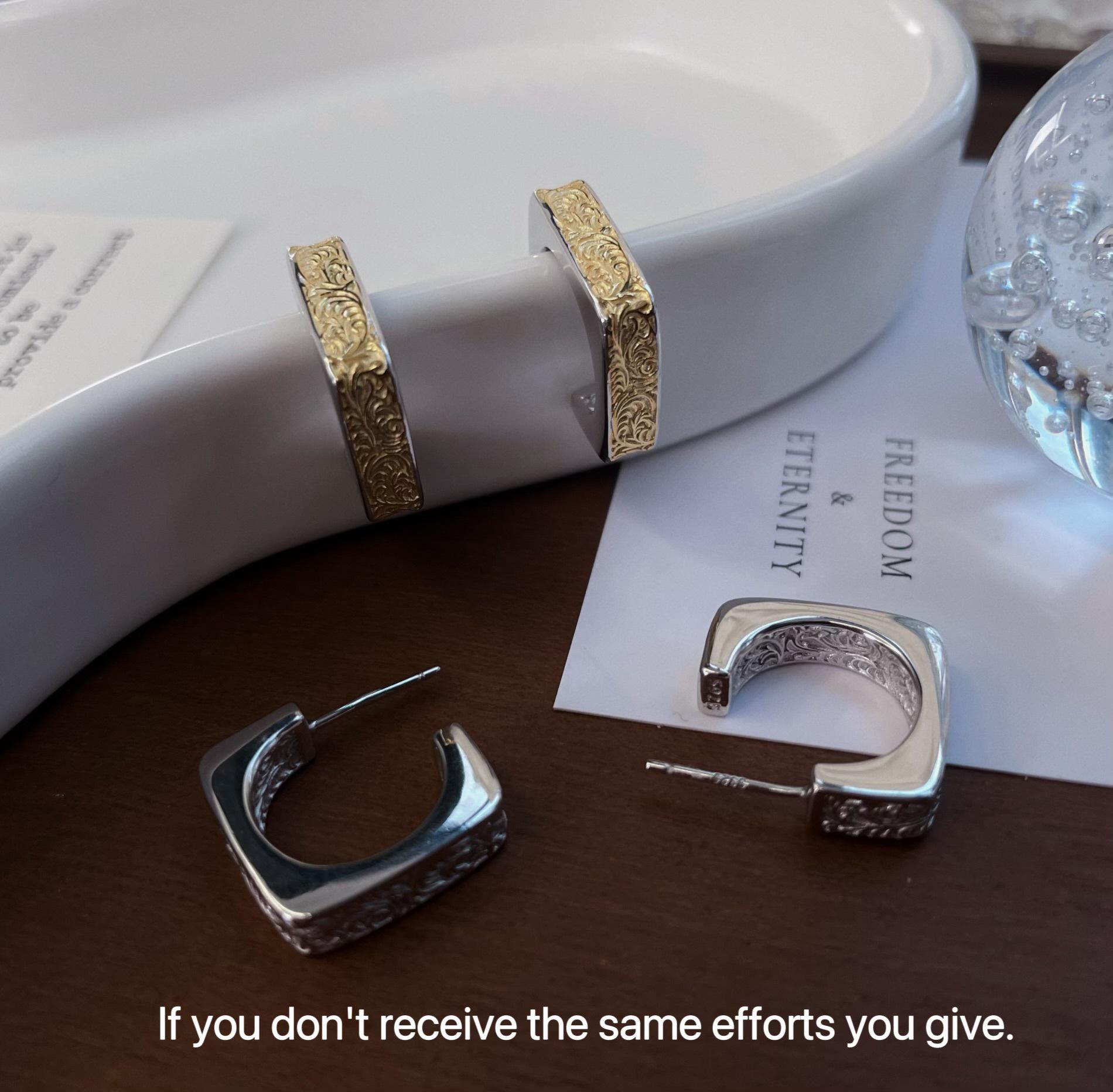 

Gold-Plated S925 Sterling Silver Arabesque Square Stud Earrings - Simple, Geometric Design. золотой