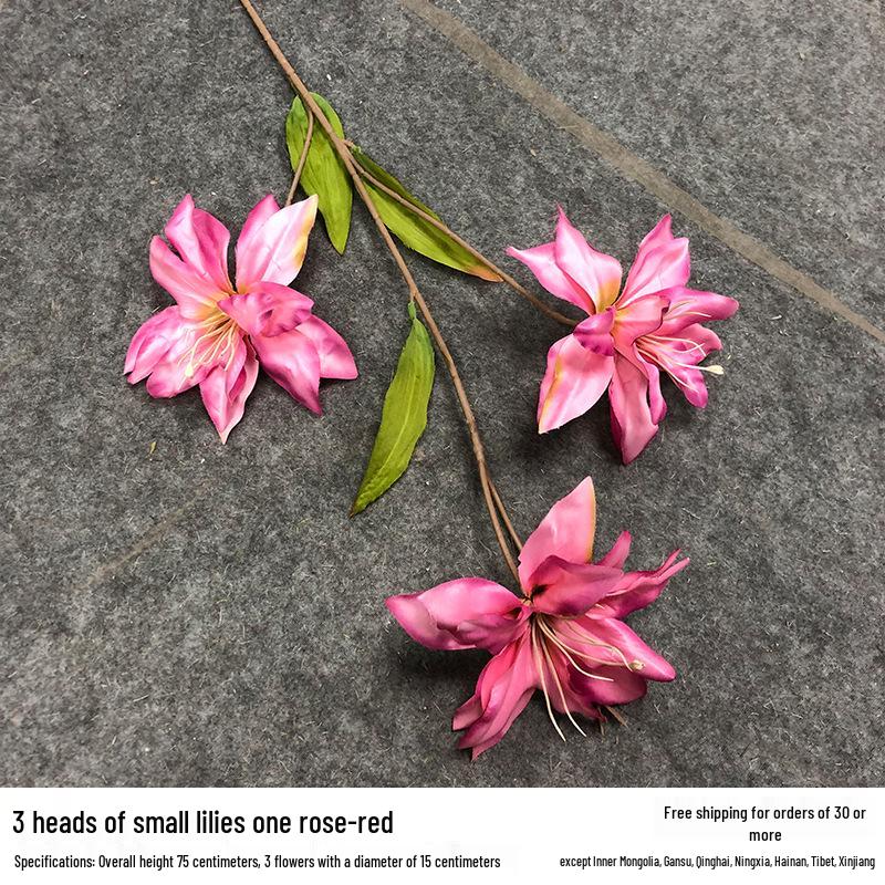 Floral Lily Print Aisle Runner: Wedding & Event Decor