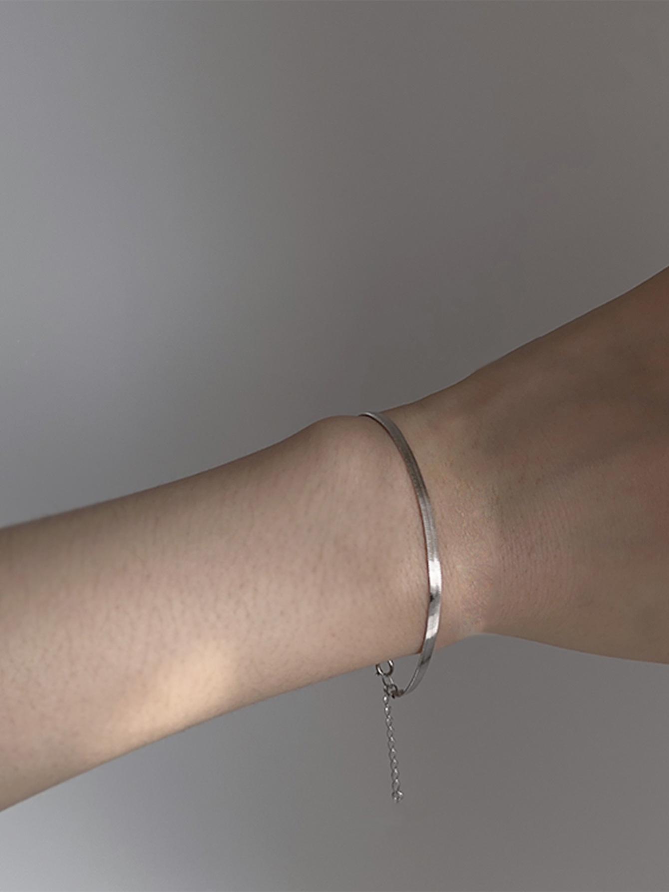 

Европейская и американская мода: Женский браслет из нержавеющей стали, змеевидная цепочка - Высококлассное, универсальное, нишевое украшение