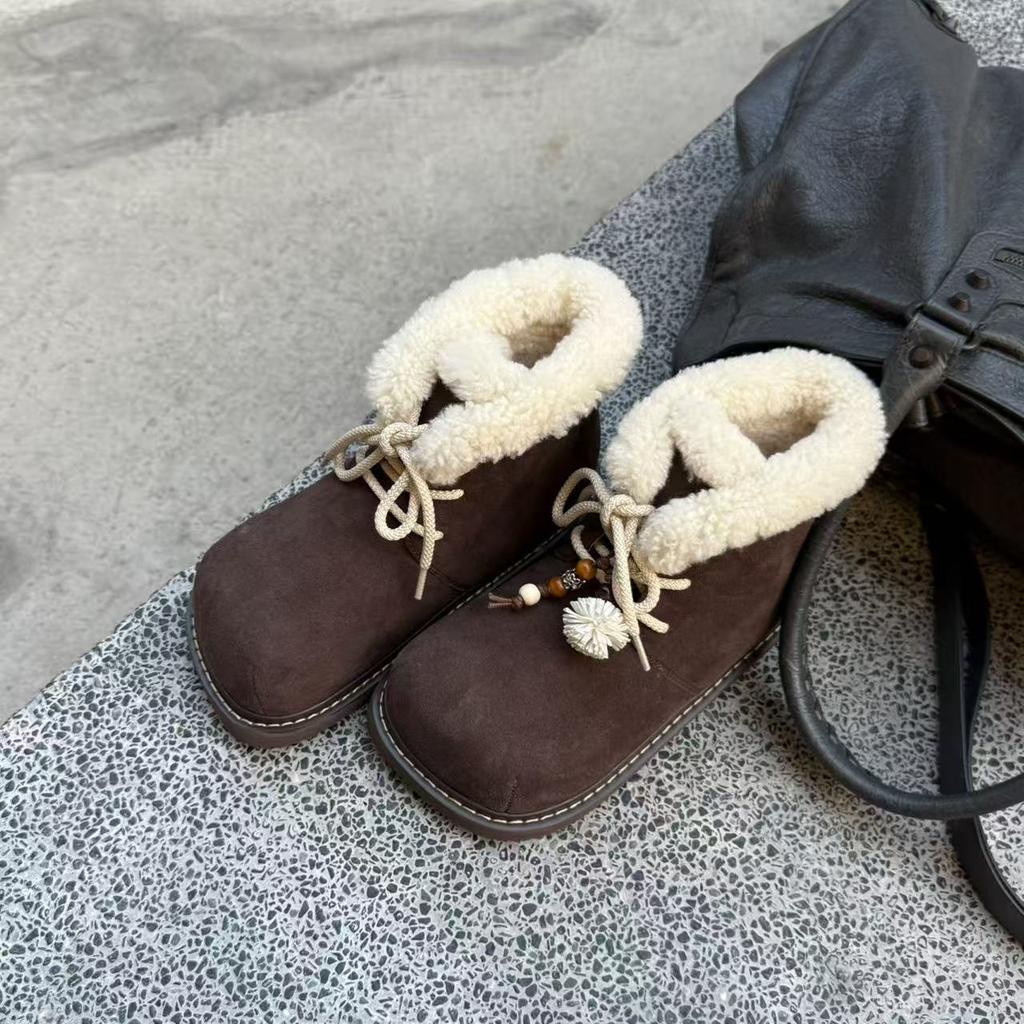 Women's Shoes Winter Fairy Tale 2025 New Winter Velvet Medium Boots Snow Boots Lamb Wool Version