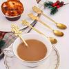 Goudkleurige Kerstlepels 4 Stuks Dessertlepels, Roestvrij Staal Koffie met Peperkoekman Ster Kerstsok Sneeuwman Handvat, Unieke Feestdagen Vullers