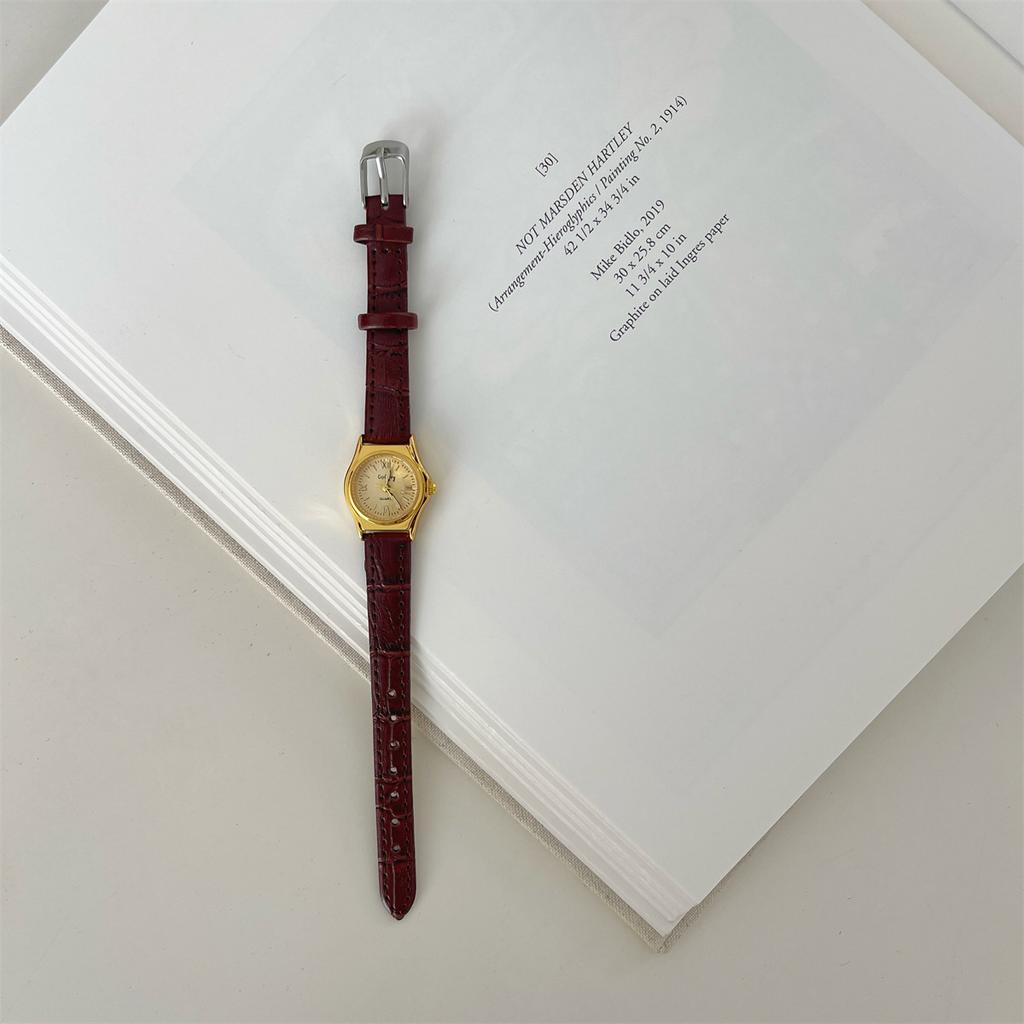 Supply Medieval Fashion Small Gold Watch Watch Temperament High Value Fashion Women'S Small Dial Quartz Watch