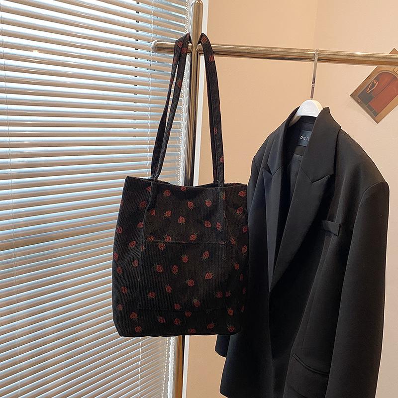 Spring and summer new versatile fashion small fresh shoulder bag large capacity little fairy simple printed bucket bag