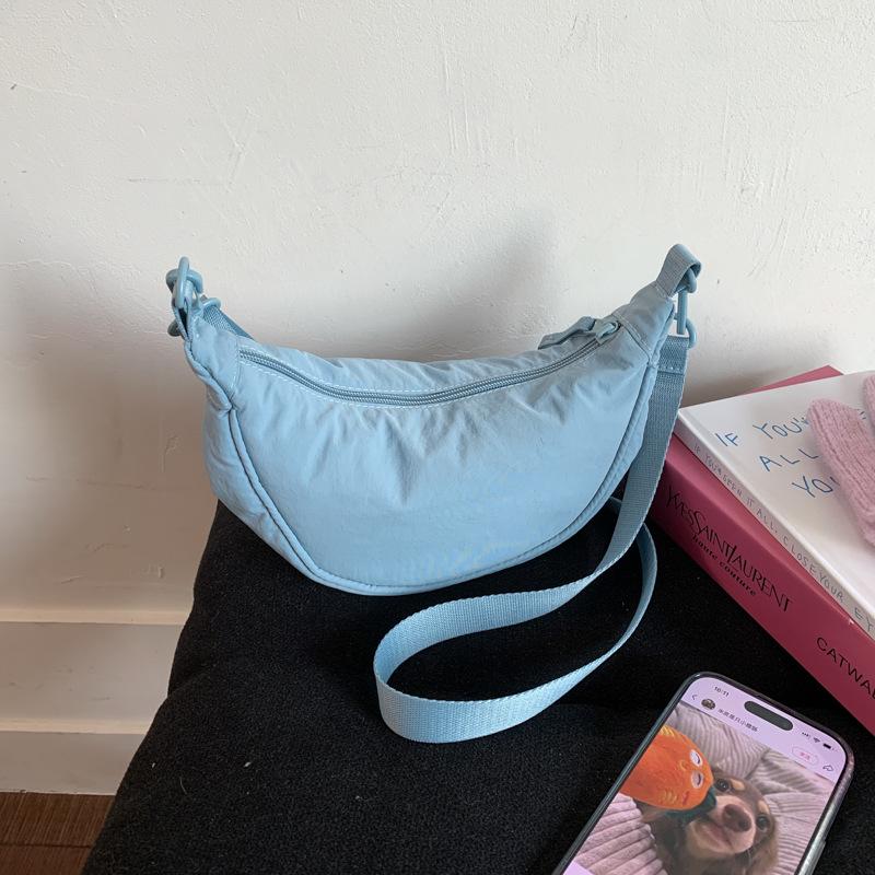 Small Dumpling Bag for Women Solid Color Nyl Hobos Messenger Bags Simple Design Female Hook Clutch Purse Shoulder Bag Handbag