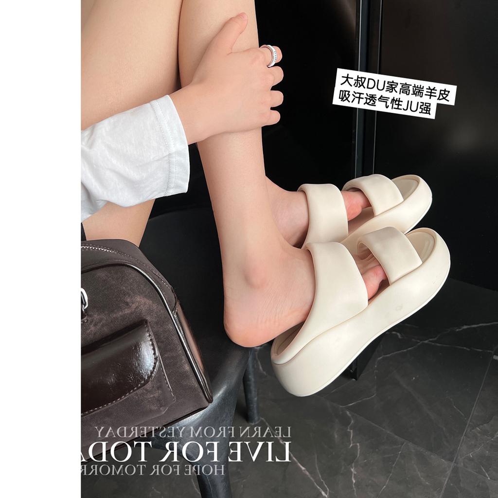 Comfortable shoes for stepping on shit~ Platform-soled bread sandals for women's outer wear 2025 summer new outer wear casual open-toed slippers fo