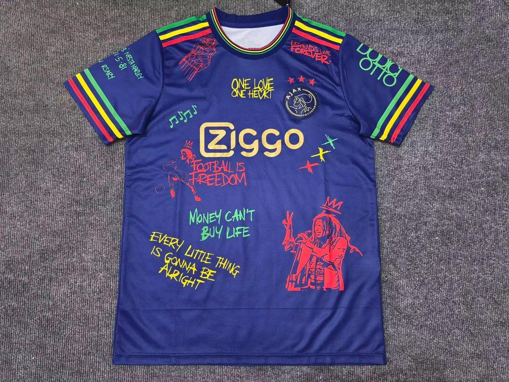 Ajax Seizoen 2025/26 Bal - Henderson, Brobbey, Bergwijn, Zierkzee, Alvarez (Thaise Versie)