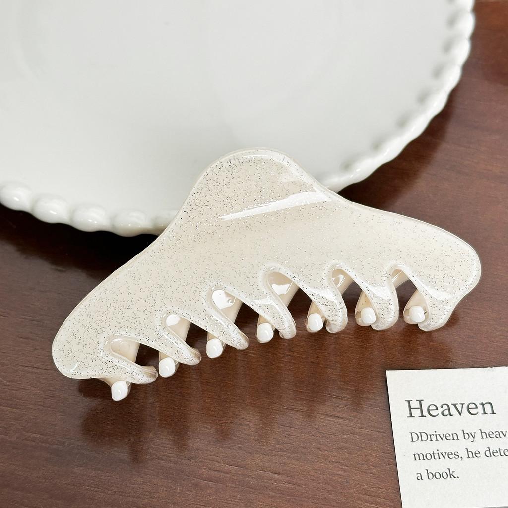 Premium Minimalist Hair Clips In Bright Colors With Unique Styles For Fashion Everyday