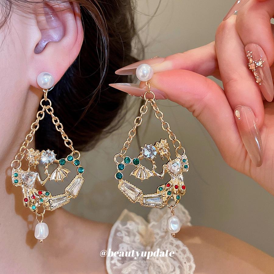 Silver Needle Rhinestone Pearl Geometric Ear Studs - Retro High-End Earrings with Unique Personality