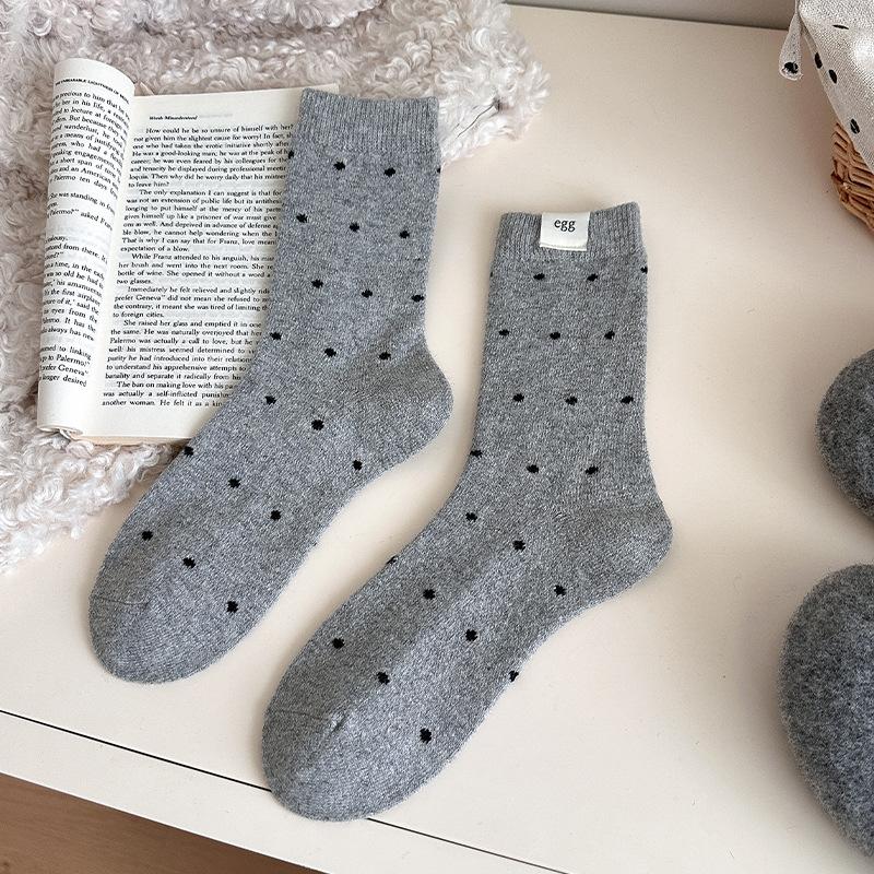 Korean Egg Cloth Label Polka Dot Wool Socks Medium Tube Socks Thickened Warm Coffee Color Winter Thick Socks Stockings Tide